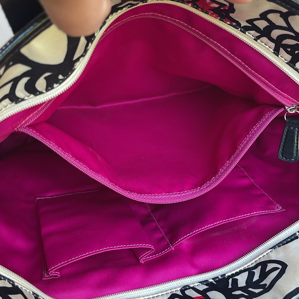 Coach Poppy Tote - Picture 6 of 17